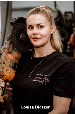 Louisa Didszun in der Werkstatt